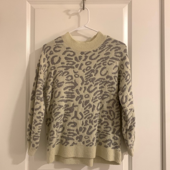 Small boutique sweater - Picture 1 of 3